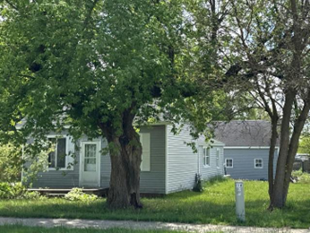 E Muskegon St