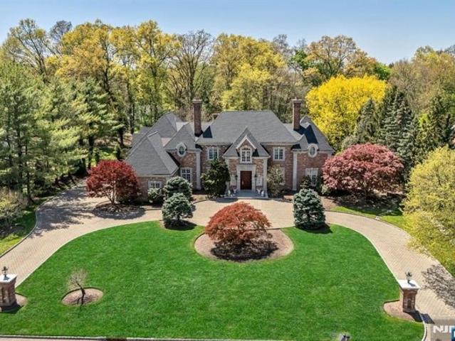 E Madison Ave, Cresskill, Home For Sale