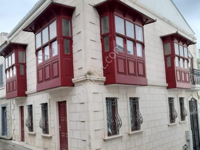 Çeşme Musalla Merkezde Köşe Konumlu Satılık 2+1 Dubleks Daire