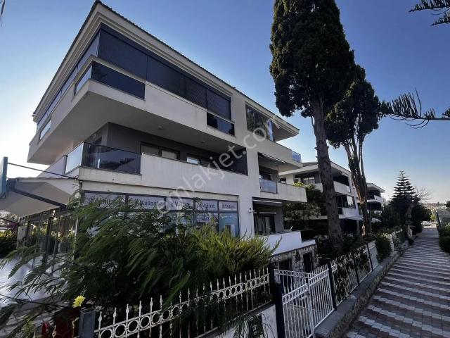 Çeşme Marina Yakını Yıllık Kiralık Eşyalı 2+1 Daire