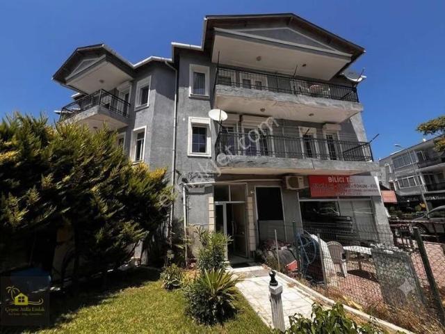 Çeşme Marinaya Yürüyüş Mesafesinde 2+1 Geniş Kapalı Mutfak Daire
