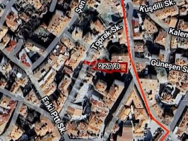 Çeşme Meydanında Arsadan Peşinatlı Satılık Daireler