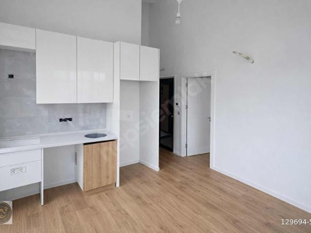 Çeşme Dalyanda Satılık Sıfır Bina 1+1 Yüksek Tavan Lüks Daire