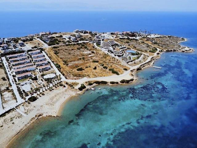 Çeşme Musallada Özel Plaj Ve Sosyal Tesisli 1+1
