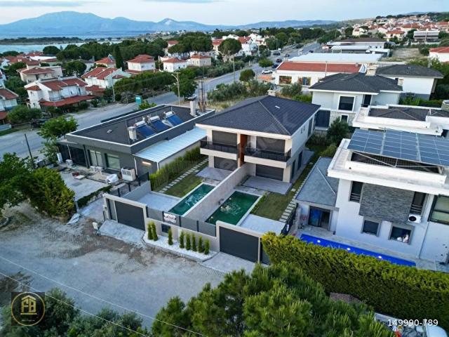 ÇEŞME ŞİFNE 3+1 SIFIR DUBLEKS MÜSTAKİL HAVUZLU 3+1 VİLLA