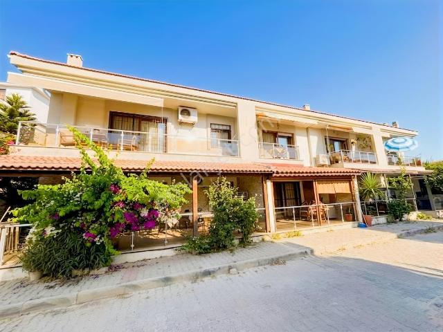 Çeşme Çiftlikköy'de Satılık Geniş Denize Yakın 2+1 Daire