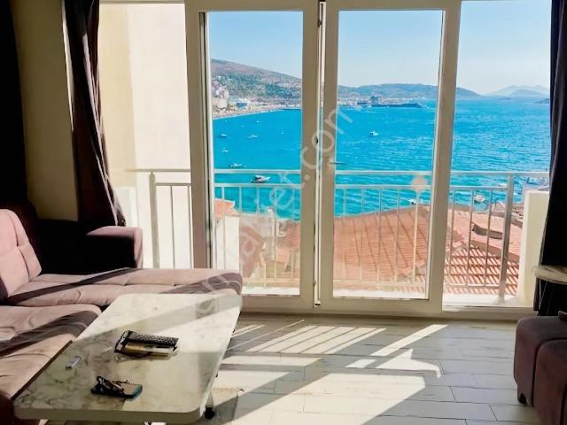 Çeşme Kiralık Daire 1+1 Eşyalı Deniz Manzaralı