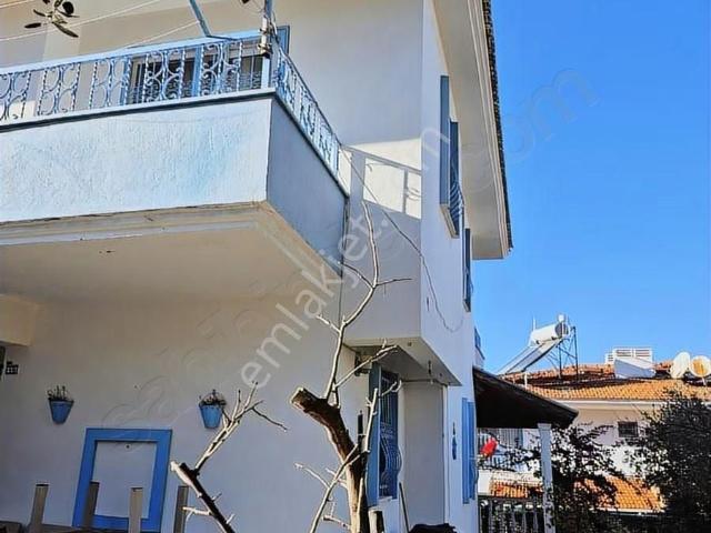 Çeşme Reisderede Deniz Manzaralı Villa
