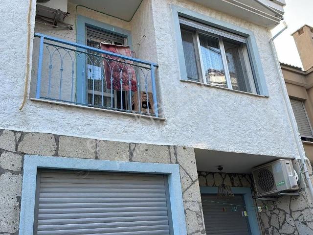 Çeşme Reisderede Satılık Dubleks Teraslı Ferah 2+1 Daire