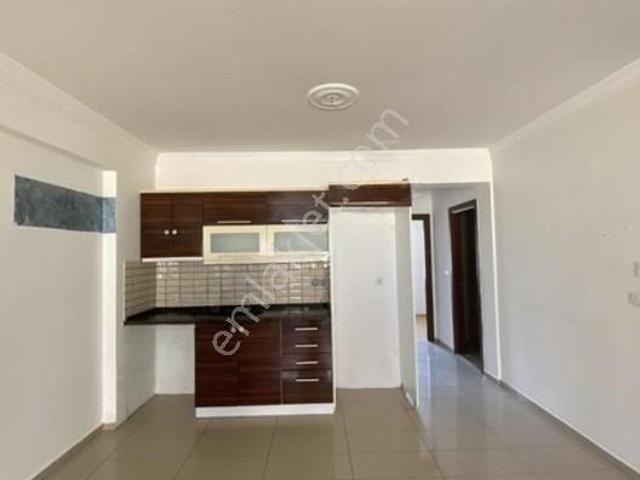 Çeşme Uzun Sokak Çarşıya Yürüme Mesafesinde Yıllık Kiralık Daire