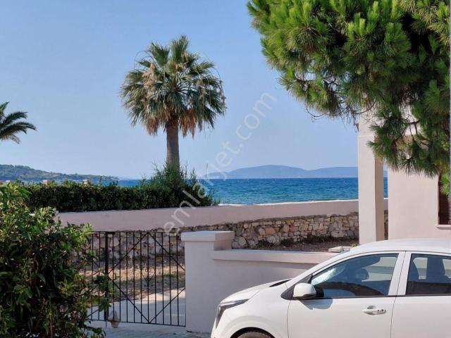 Çeşme Yıldızburnu Altınyunus Denize 1. Sıra 2+1 Bahçeli Daire