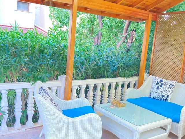 Çeşme 16 Eylül Mahallesinde 3+1 Bahçeli Dubleks Villa