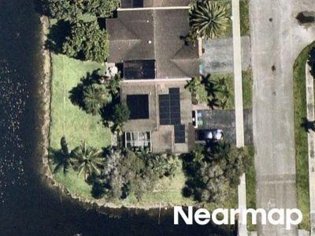 E Meadows Cir