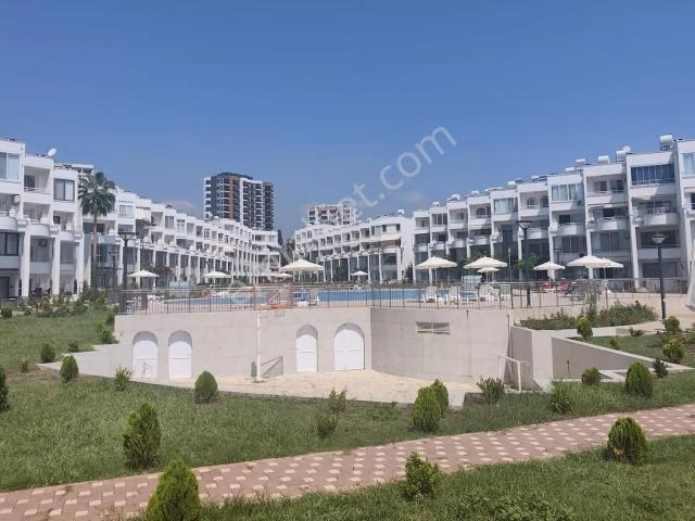 Çeşmeli'de Denize Sıfır Full Eşyalı Satılık Dubleks Villa