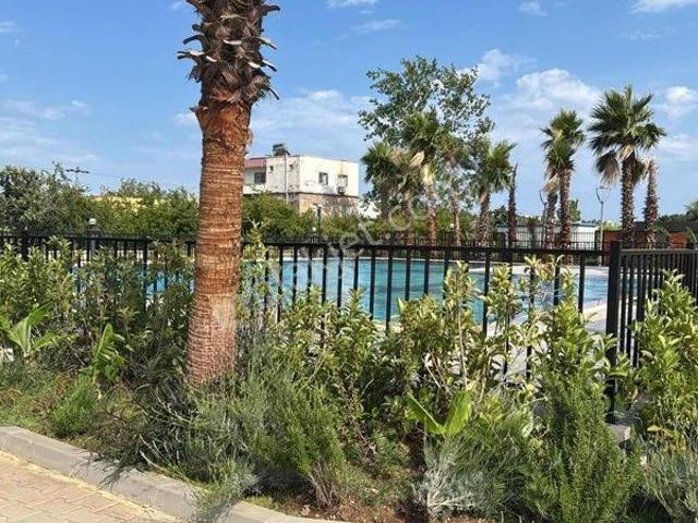 Çeşmeli'de Site İçinde Konsept 1+1 Satılık Daire