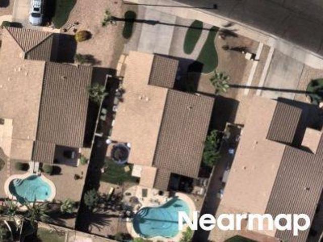 E Mesquite St
