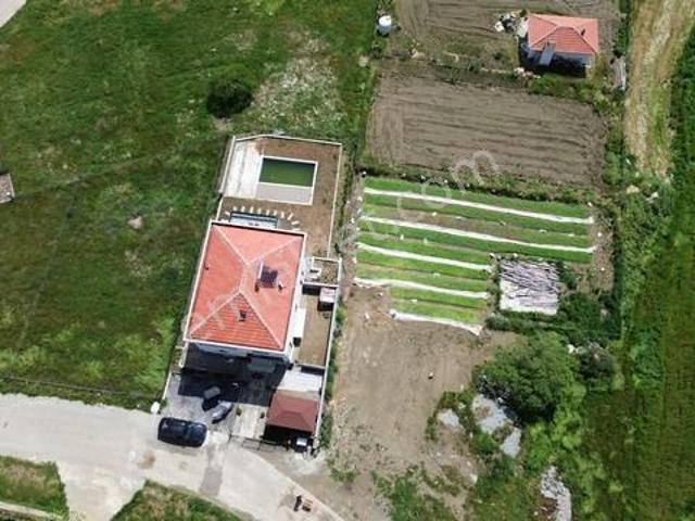 Eşme'ye Hakim Noktada Satılık Lüks Havuzlu Dubleks Villa