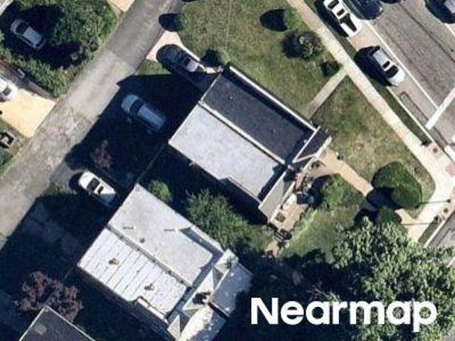 E Mount Airy Ave