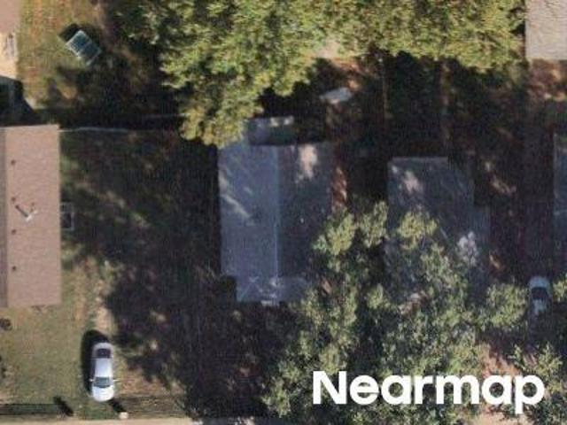 E Adams St