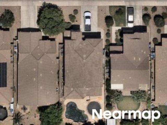 E Alamo St
