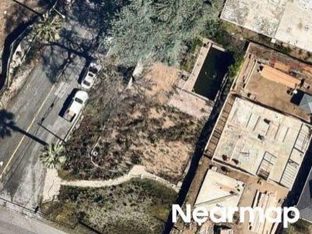 E Altadena Dr