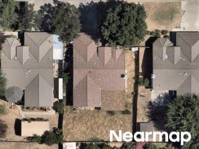 E Burns Ave