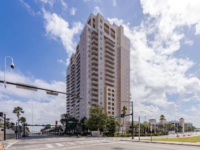 E Bay St Ste 404