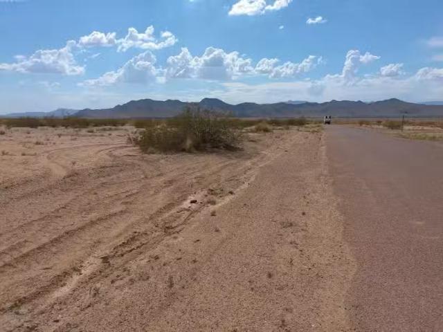 E Blacksmith Dr, Kingman, AZ 86401 MLS 031980