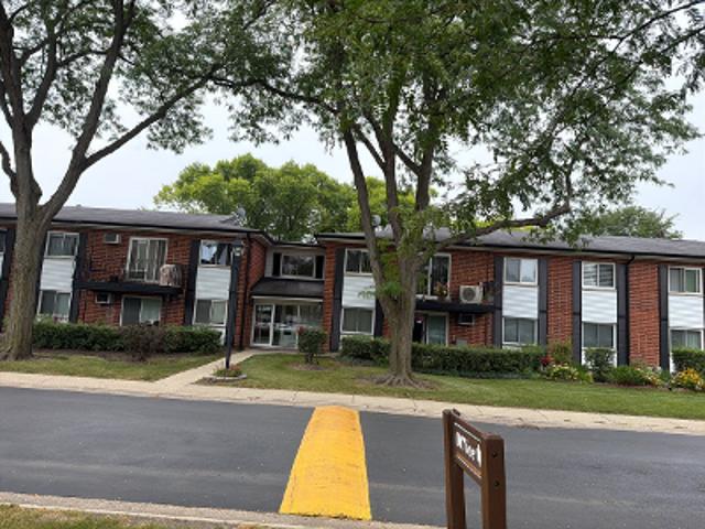 E Brandenberry Ct Apt 2g