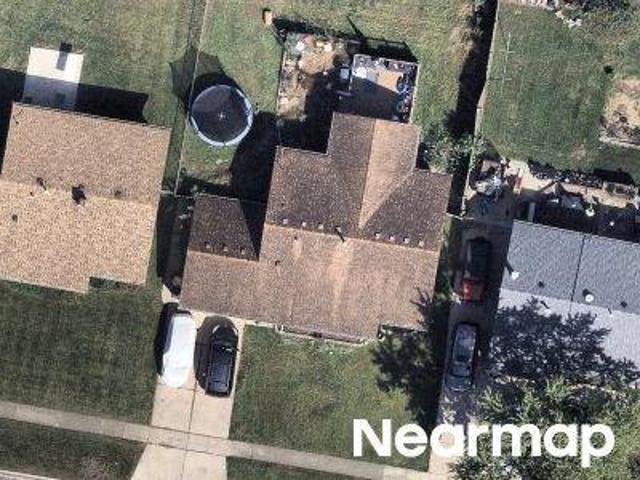 E Briarwood Dr