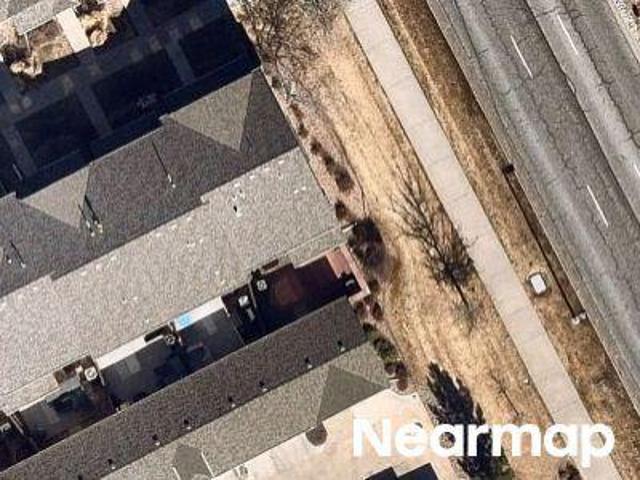 E Briarwood Pl