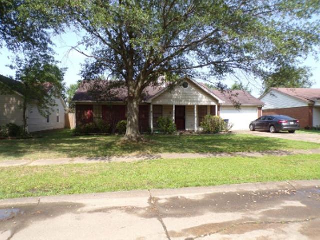 E Brick Dr