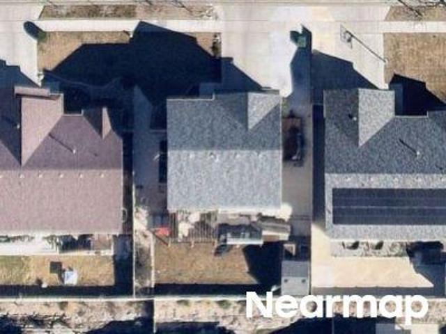 E Broken Arrow Ln