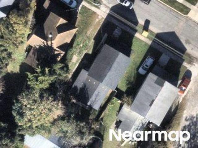 E Cypress St