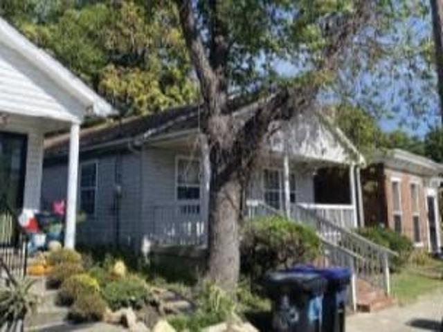 E Caldwell St