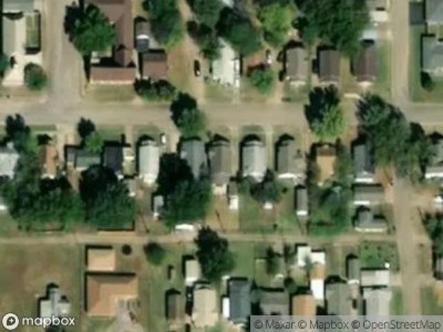 E Cherry St