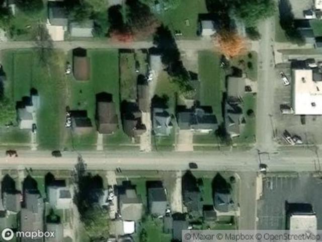 E Chestnut St