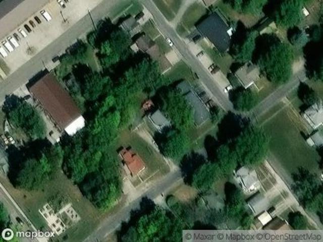 E Chestnut St