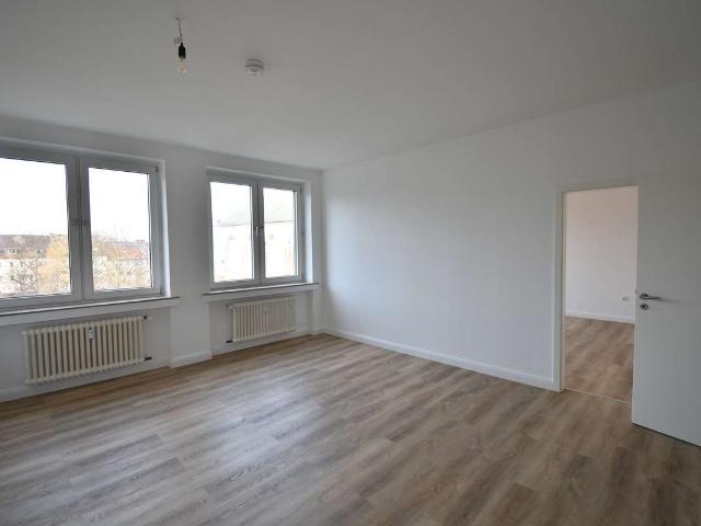 E City! Renovierte 3 Zimmer Whg zu vermieten
