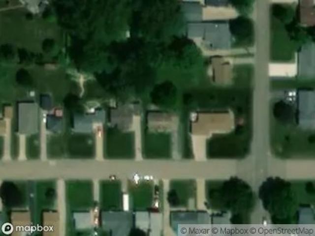 E College St