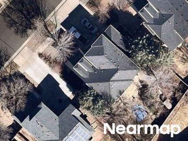 E Dartmouth Dr