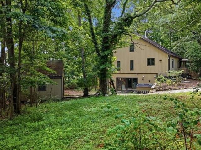 E Drift Rd, Westport, Home For Sale