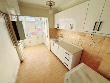 E.şehir Has.yakını 3+1 Katta Manzaralı Yapılı Kiralık Daire