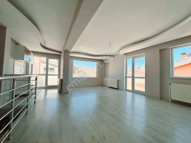 E.şehir Has.yakını 5+1 Asansörlü Full Yapılı Kiralık Dubleks