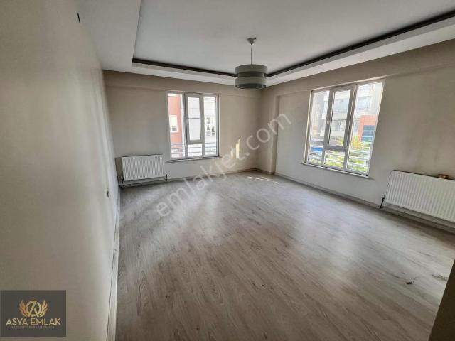 Çeçenistan Caddesi Üzerinde Kiralık 3+1 Arakat Daire