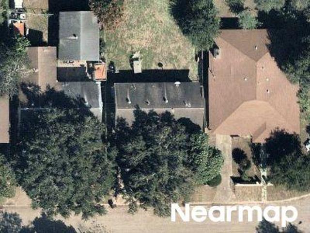 E Fairview Dr