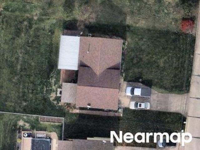 E Fernwood Dr