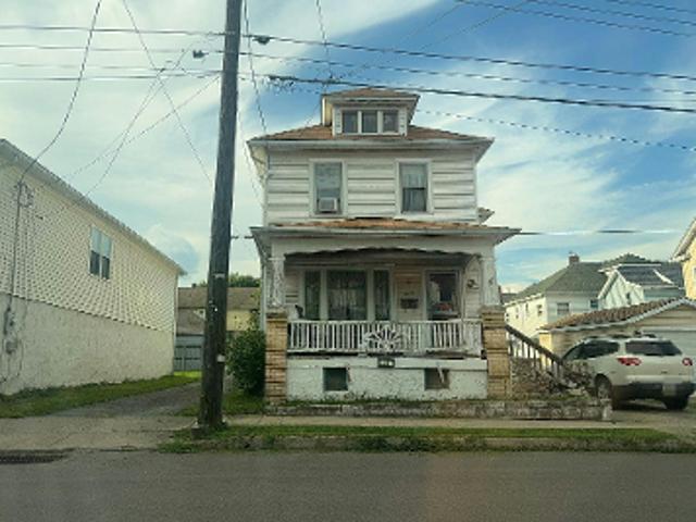 E Field St