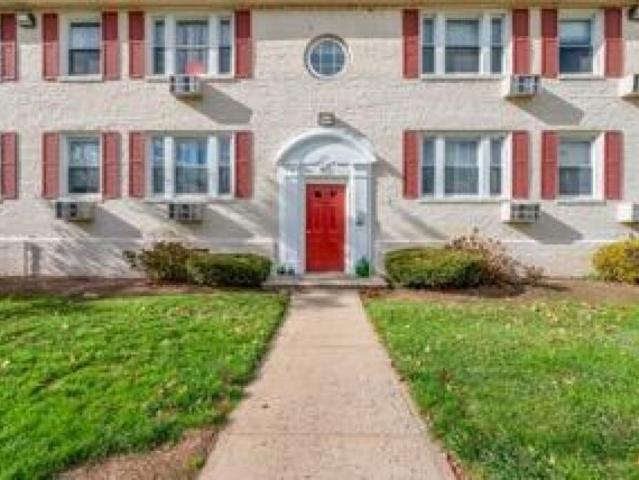 E Front St Apt D, Plainfield, Condo For Sale