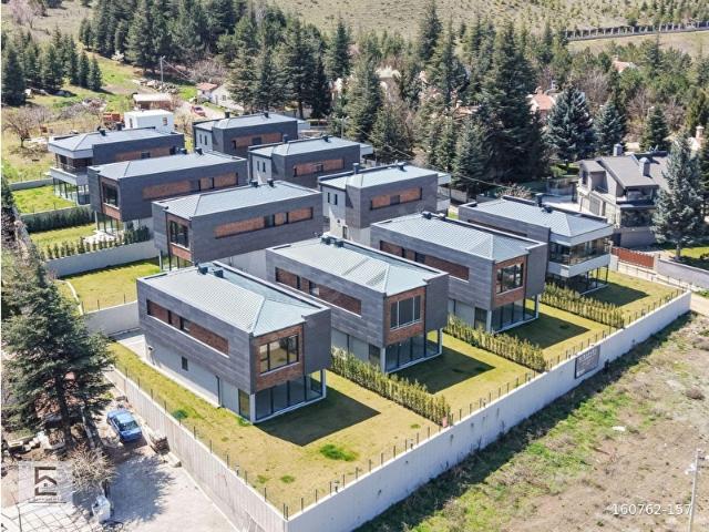 E GAYRİMENKUL'DEN KARABAYIR'DA 260m2 EŞSİZ MANZARALI 4+1 VİLLA